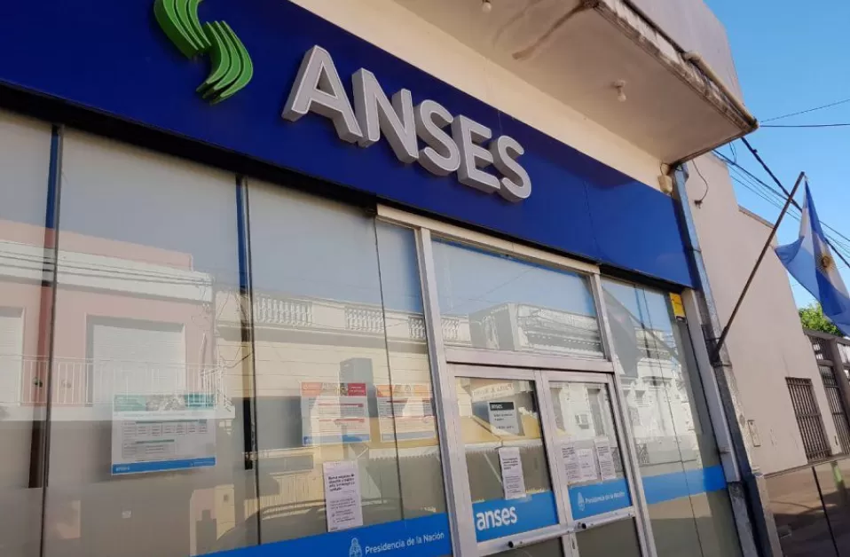 Anses: quiénes y cómo cobran en la primera semana de abril, interrumpida por los feriados