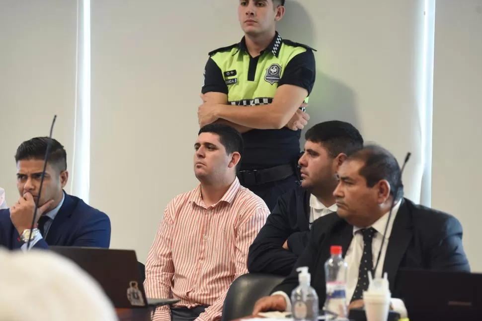 LOS CONDENADOS. “Batore” y “Vikunga” Caro durante una audiencia en el juicio por el crimen del adolescente de 16 años. la gaceta / foto de Analía Jaramillo