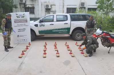 Iba en moto con 16 kilos de marihuana dentro de su mochila