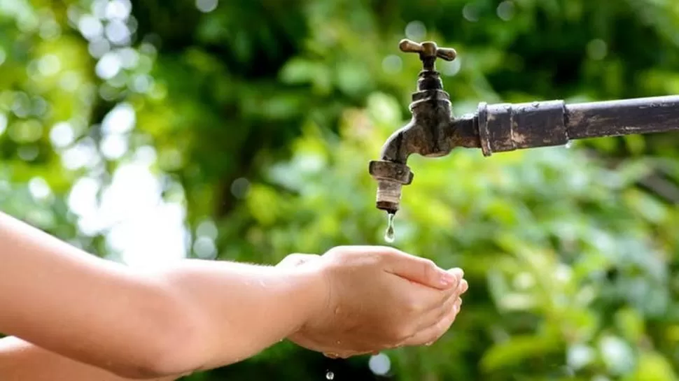 Continúan los problemas por falta de agua en El Corte