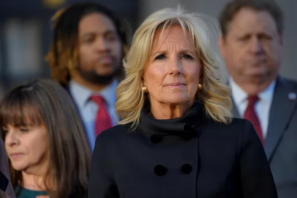 Biden confirmó que su esposa asistirá a la coronación del rey Carlos III de Inglaterra