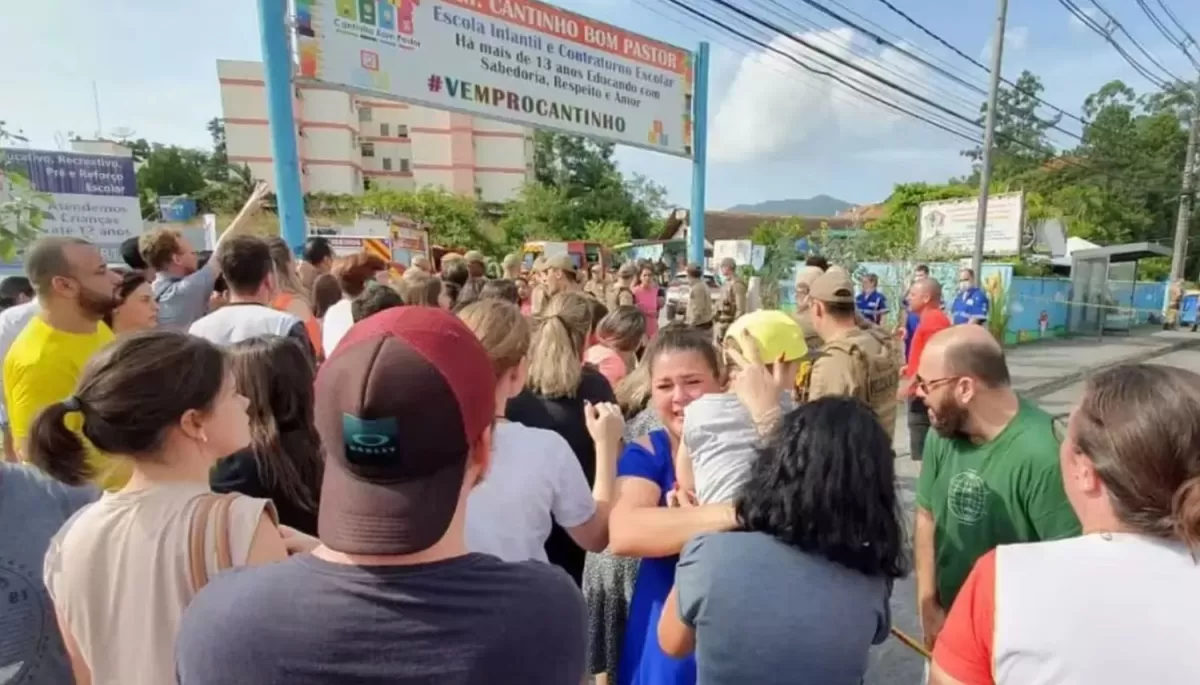 Masacre en Brasil: un hombre entró a un jardín de infantes y mató a cuatro niños con un hacha. Foto Twitter