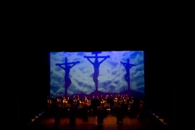 Teatro San Martín: arte flamenco que honra la Semana Santa