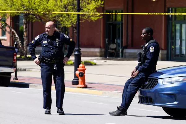 EEUU: un empleado entró a un banco con un rifle y mató a cuatro compañeros