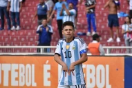 Echeverri mostró toda su calidad en el triunfo de Argentina sobre Chile en la Sub 17