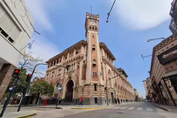 El Gobierno anunció el inicio de las obras de restauración del edificio del Correo Argentino