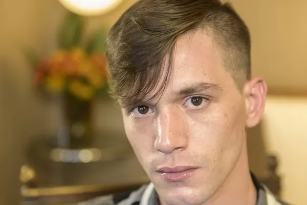 Lucas Benvenuto le envió su apoyo a Thelma Fardin tras la absolución de Juan Darthés