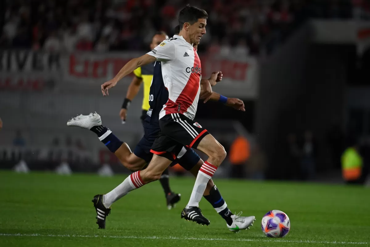 River goleó a Gimnasia y es más puntero que nunca