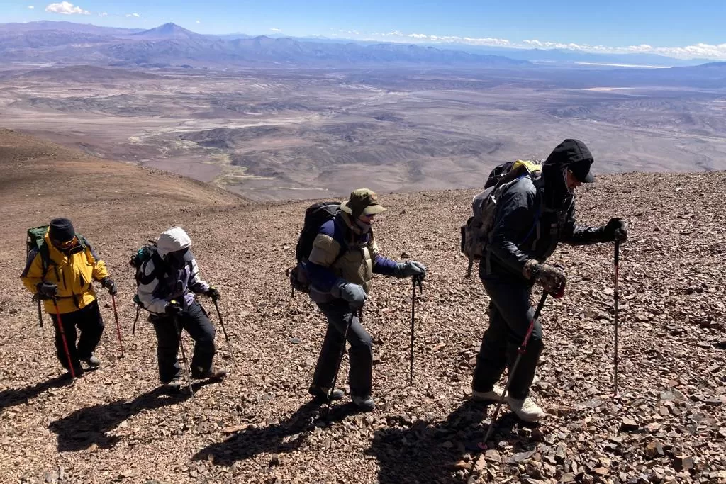 Tucumanos llegaron a lo más alto del Nevado de Acay, una de las montañas sagradas de Salta