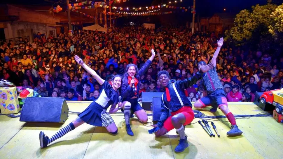 RODADO 20. El grupo circense actuará esta tarde en el teatro San Martín. facebook rodado 20