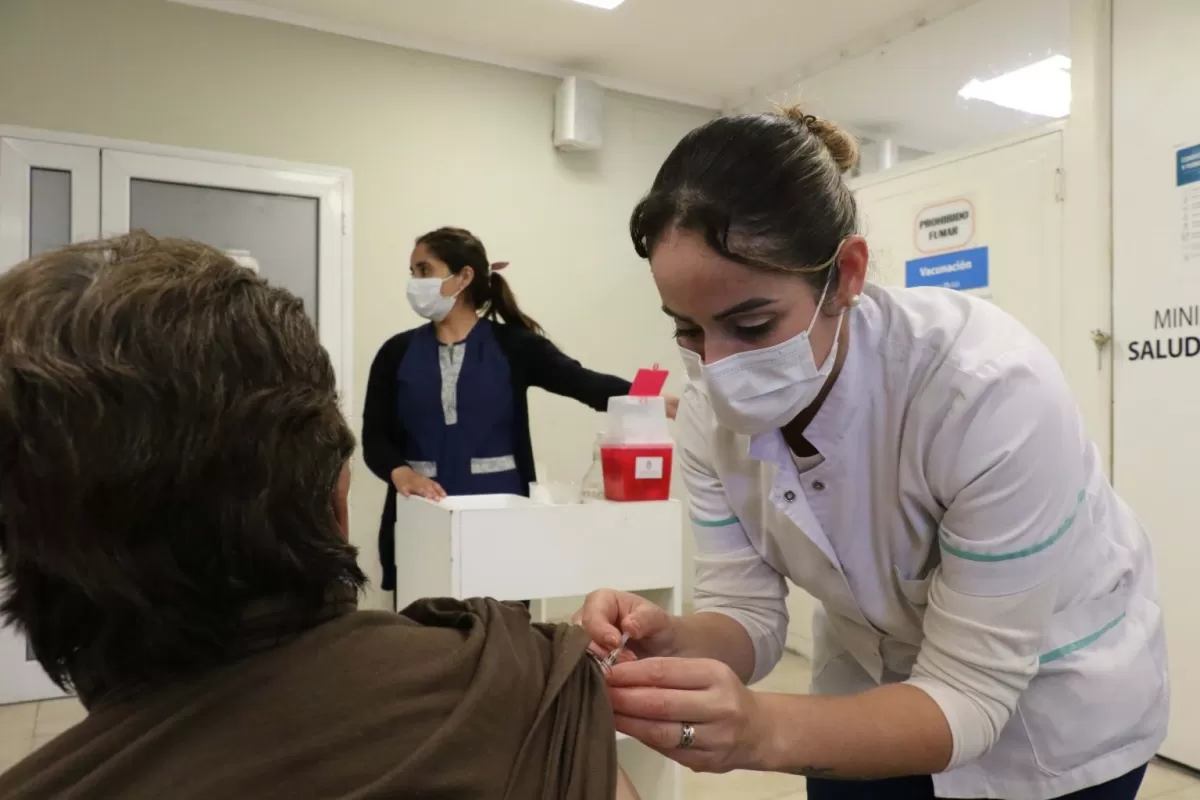 Vacunación antigripal. FOTO MINISTERIO DE SALUD