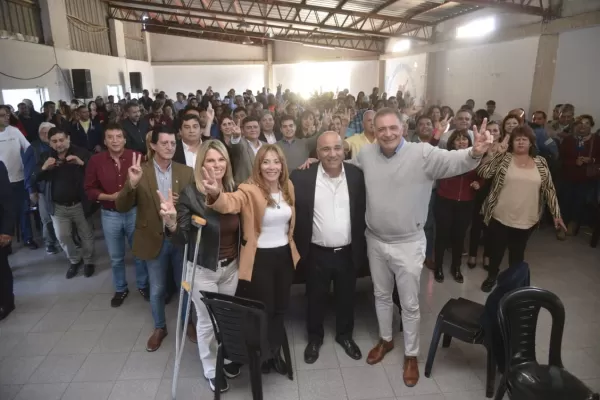 Las Talitas: Manzur se reunió con vecinos e instó a trabajar unidos por un Tucumán mejor