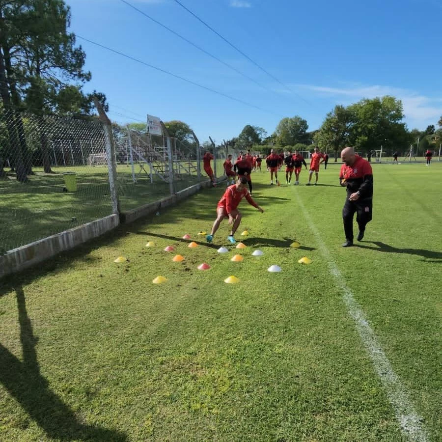 PURA INTENSIDAD. En el predio de Unión, el “santo” tuvo el último entrenamiento. 