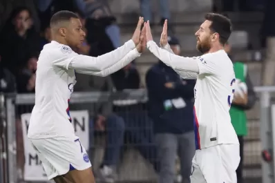 Messi, con una asistencia a Mbappé, brilló en el triunfo de PSG ante Angers