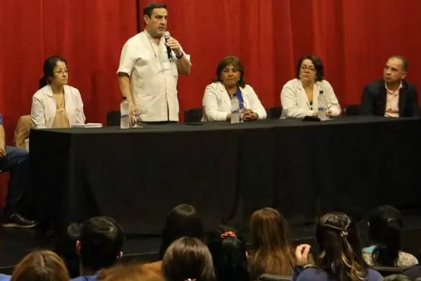 Lucha contra el dengue: Medina Ruiz destacó la labor de los agentes sociosanitarios