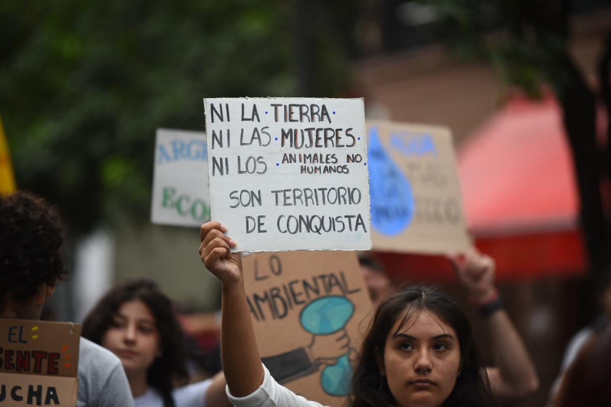 Día de la Tierra: “Basta de fomentar el calentamiento”, pidieron a gobiernos y empresas los jóvenes tucumanos