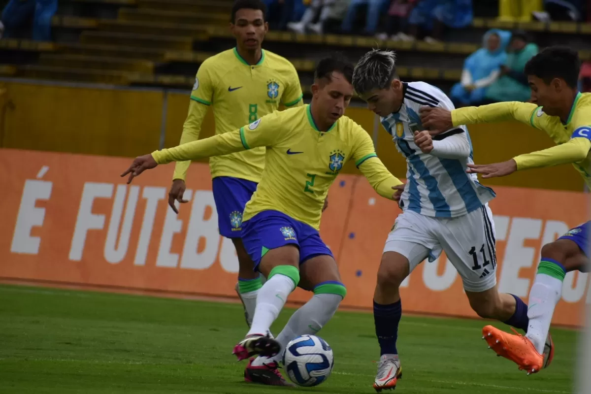 Jugada de Argentina-Brasil. FOTO TOMADA DE TWITTER @Argentina