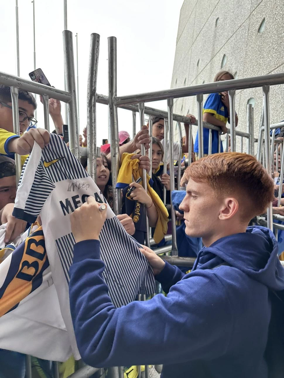 BUEN MOMENTO. El juvenil Valentín Barco fue la figura en el triunfo del martes frente a Deportivo Pereira, por la Copa. twitter @BocaJrsOficial