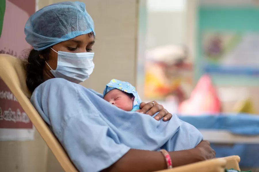 Las empleadas domésticas gozan de 90 días de licencia por maternidad.