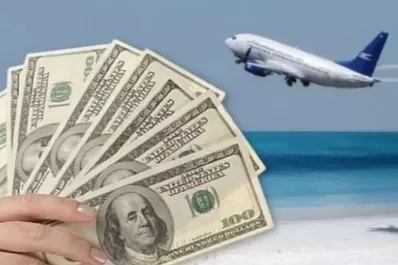 ¿Viajás al exterior? Conocé cómo conviene pagar, tras el salto del dólar “blue”