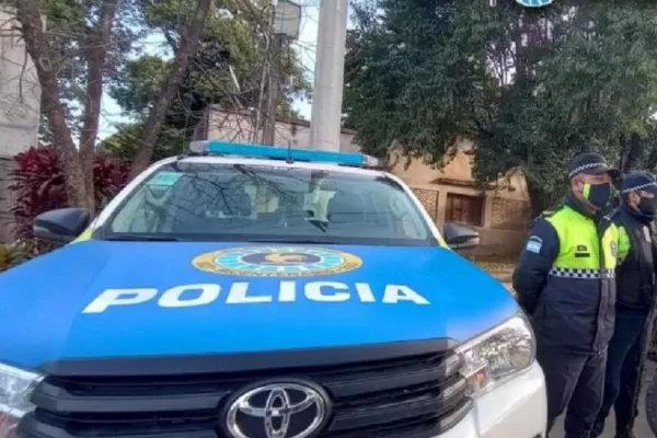 Un hombre en estado de ebriedad amenazó a su hijo de 6 años e intentó hacerle daño