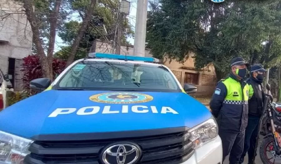 Un hombre en estado de ebriedad amenazó a su hijo de 6 años e intentó hacerle daño