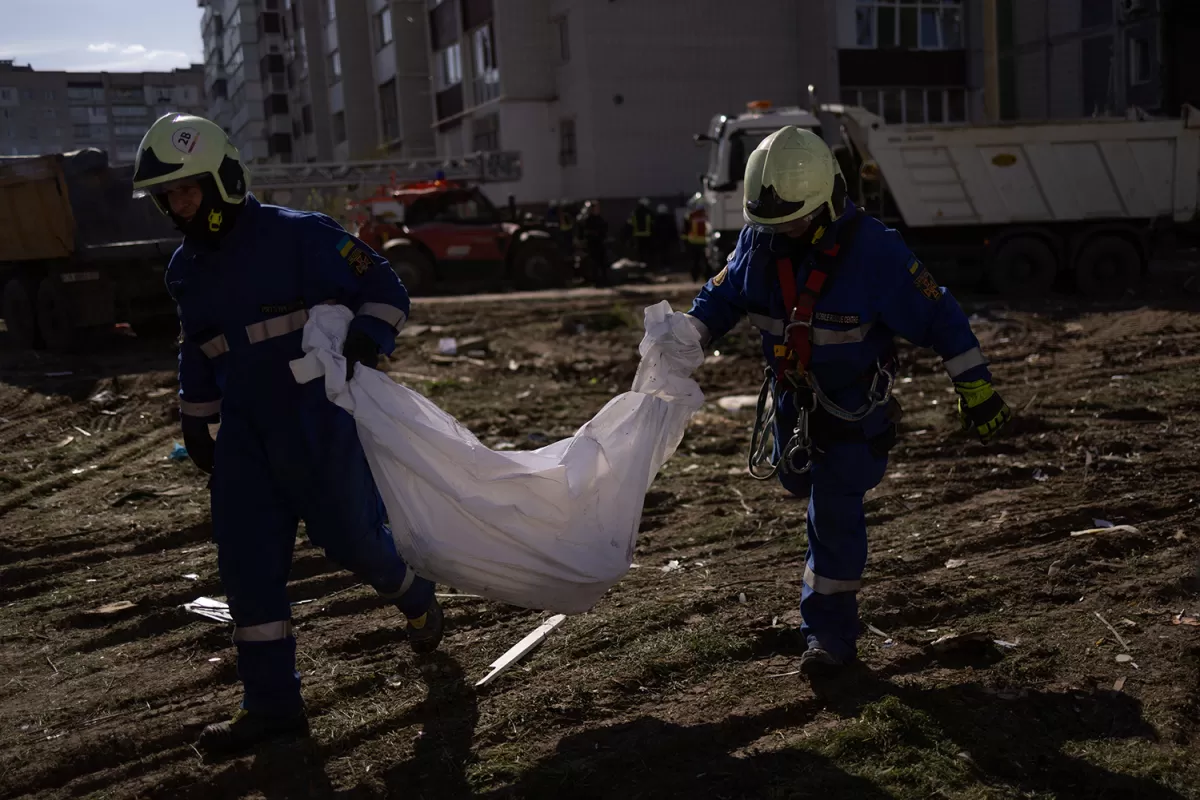 Un misil ruso mató a 23 personas en Ucrania