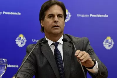 Lacalle Pou preocupado por la cantidad de uruguayos que cruzan la frontera para comprar en Argentina