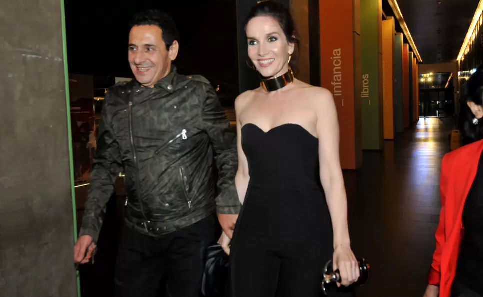 Ricardo Mollo y Natalia Oreiro construyen una espectacular casa.