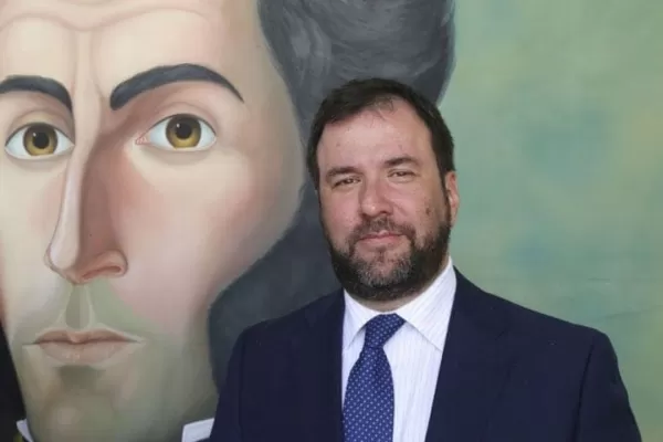 Venezuela solicitó garantías para enviar aviones por migrantes varados en Chile y Perú