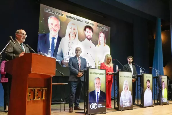 Dimes y diretes: debate de candidatos a intendente de la Capital en la FET