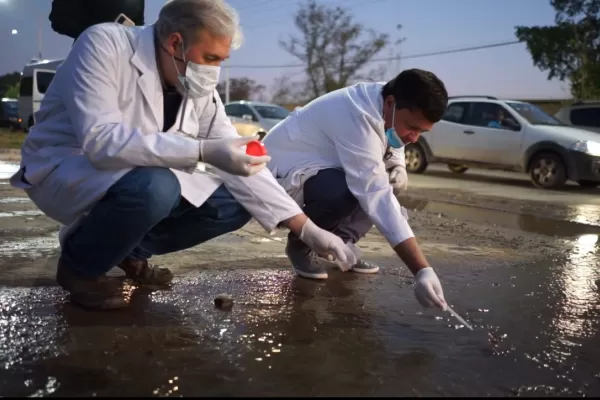 Denuncian la presencia de bacterias peligrosas en aguas servidas de Tucumán