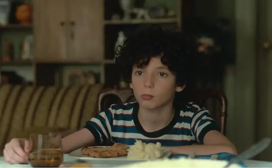 Fito Páez de niño, en la serie El amor después del amor. Foto: Netflix.