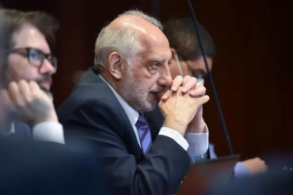 El ex fiscal Carlos Albaca seguirá detenido en Villa Urquiza