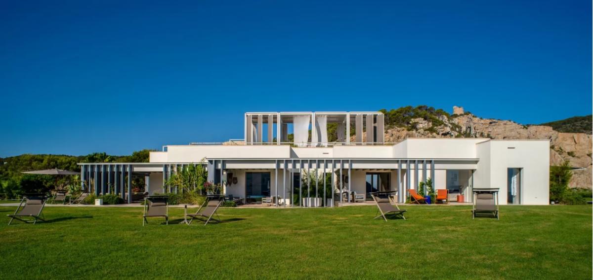 IBIZA. La nueva casa de los Messi (Foto: Romano Arquitectura / TN)