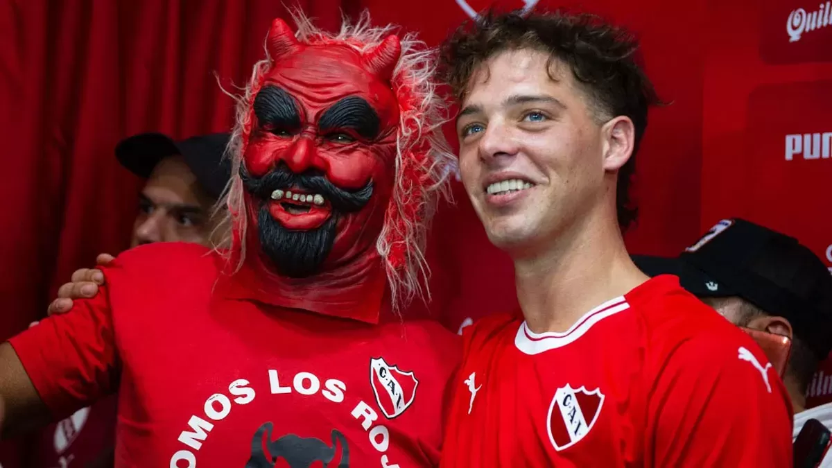 Los hinchas del Rojo: entre el amor y el odio con Maratea