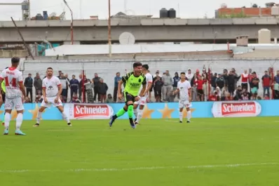 Barracas Central goleó a Instituto de Córdoba y cortó una racha de tres partidos sin victorias
