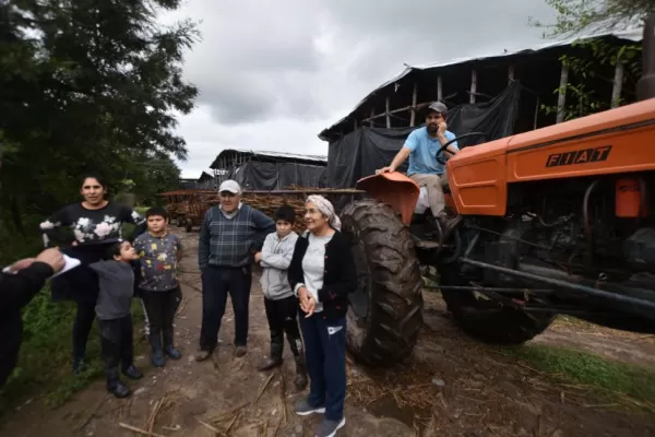 Alto El Puesto: cuando no lo tapa el agua, el camino es un pantano