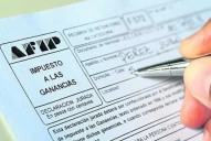 Impuesto a las Ganancias: el Gobierno oficializó la suba del piso a $700.000