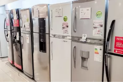 En busca de mejores precios, reducirán aranceles a la importación de heladeras, lavarropas y neumáticos