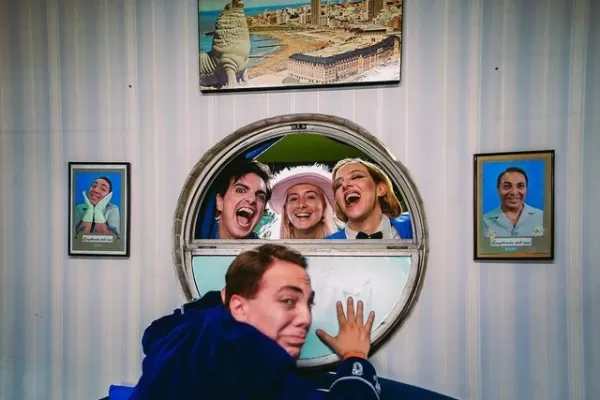 Conocé a la directora detrás de las cámaras de Hotel Miranda!