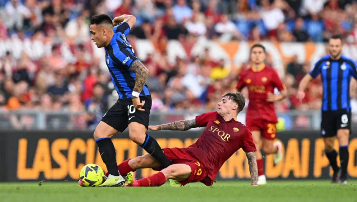 EMBLEMA. Lautaro Martínez es una de las cartas ofensivas de Inter, que sueña con meterse en una final de Champions después de 13 años.