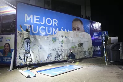 Todas las miradas apuntan hacia Juan Manzur