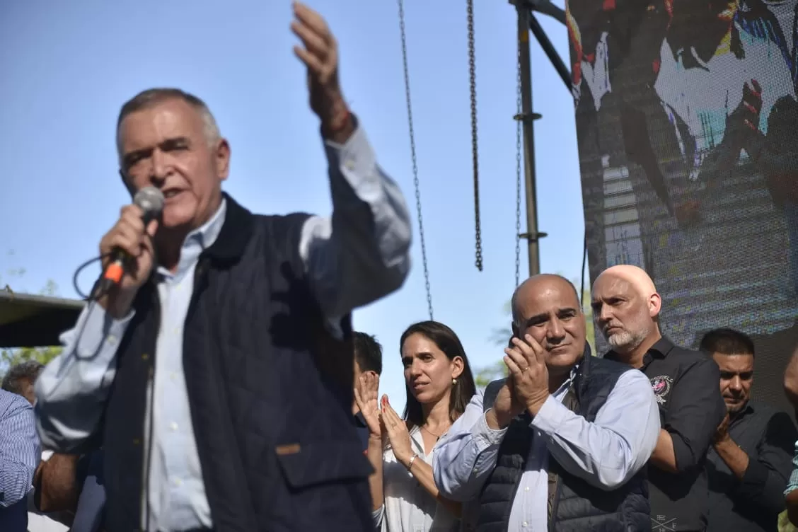 LA FÓRMULA DEL PJ. Jaldo y Manzur lideran el oficialismo, pero la candidatura a vice del mandatario depende de un fallo de la Corte nacional. Foto de Comunicación Pública