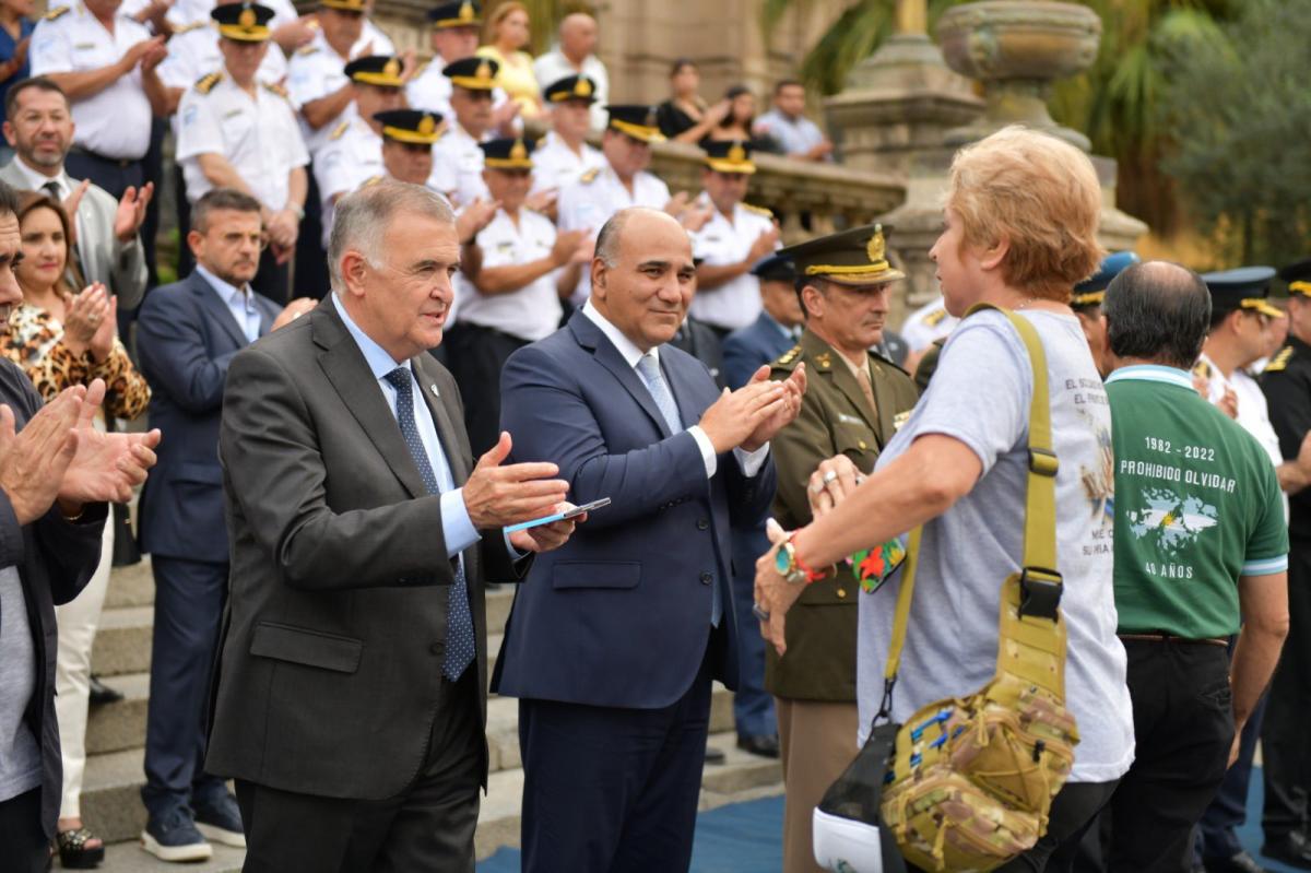 LA FÓRMULA DEL PJ-FRENTE DE TODOS. Osvaldo Jaldo y Juan Manzur, en un acto reciente / Foto de Prensa Legislatura