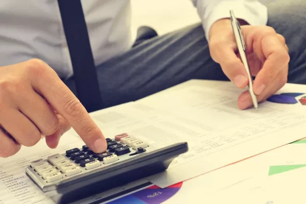 Massa se reúne con gremios para definir cambios en el Impuesto a las Ganancias