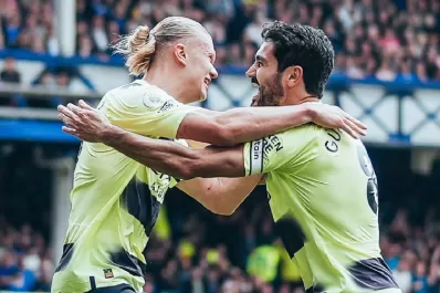 Con dos maravillas de Gündogan , Manchester City goleó a Everton