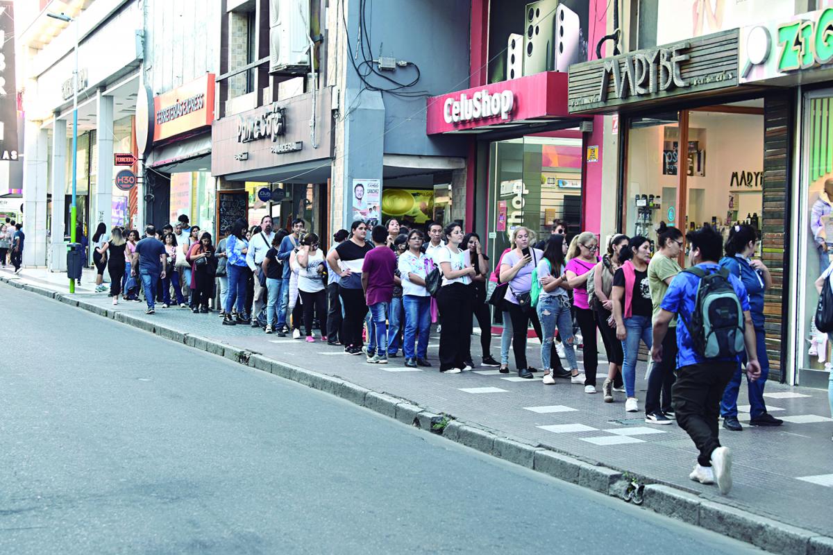 Tarjeta Ciudadana: siguen vigentes los saldos negativos porque continúan las dificultades para la recarga de los plásticos