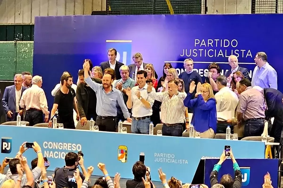 CONGRESO DEL PJ. La reunión comenzó pasada las 17 horas.