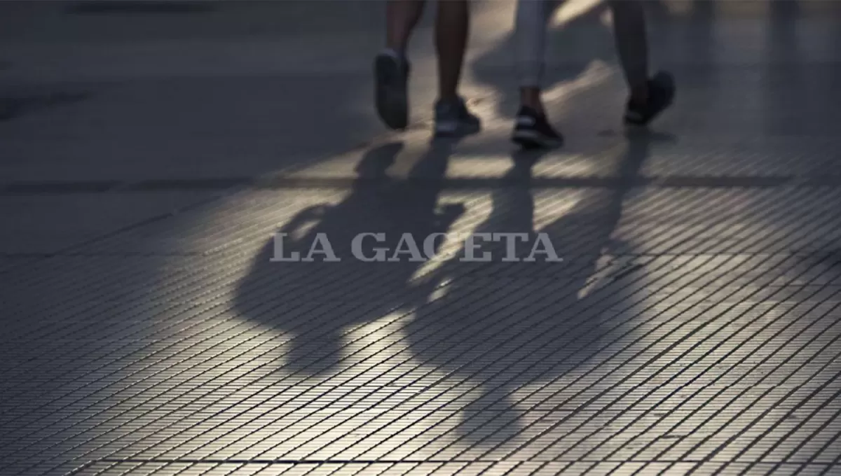 TARDES DE SOL. El otoño tucumano ofreció casi una semana con temperaturas cálidas que se terminarían hoy. 